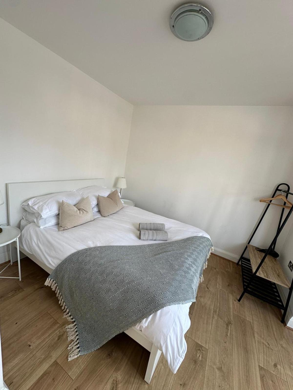 Central & Cozy 3Br Apt - High Chair - Free Parking London Eksteriør bilde